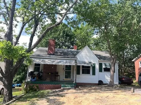 609 Martha Pl, High Point, NC 27263