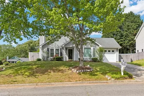 4919 Riding Ridge Dr, Greensboro, NC 27410