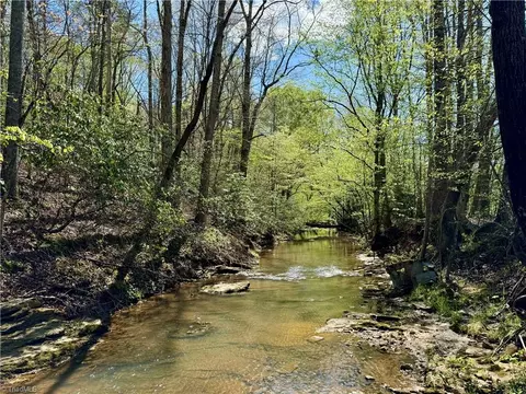 2 Thomas Farm Rd, King, NC 27021 photo 22