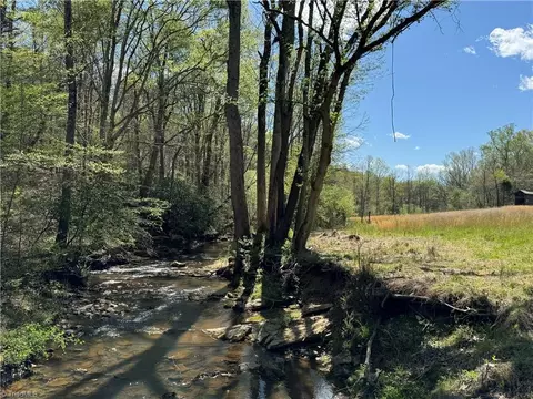 2 Thomas Farm Rd, King, NC 27021 photo 19