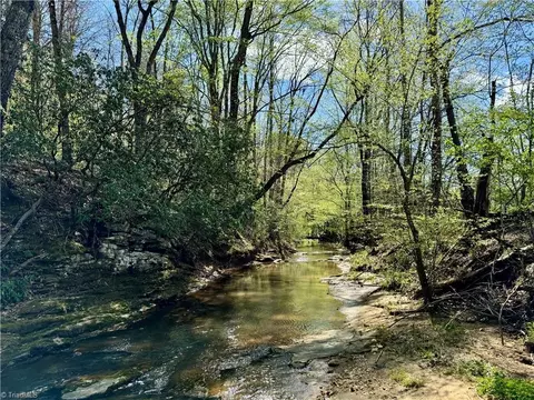 2 Thomas Farm Rd, King, NC 27021 photo 20