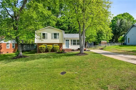 1685 Village Pl, Winston Salem, NC 27127