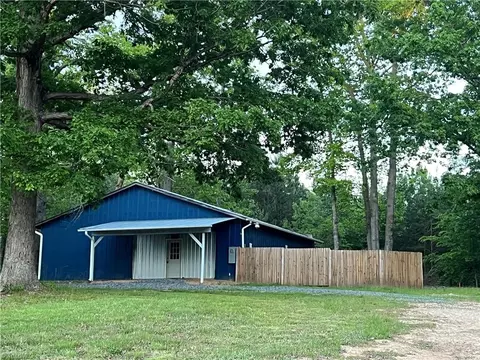 771 Oregon Hill Rd, Reidsville, NC 27320