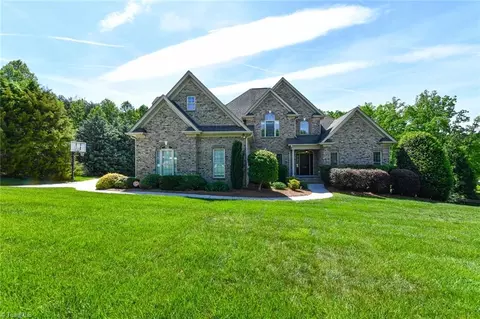 5102 Acorn Forest Rd, Greensboro, NC 27410