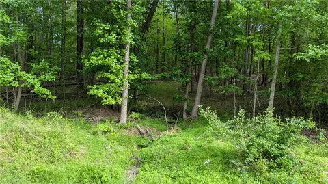 216 Knollwood Dr #LOT 5, Eden, NC 27288
