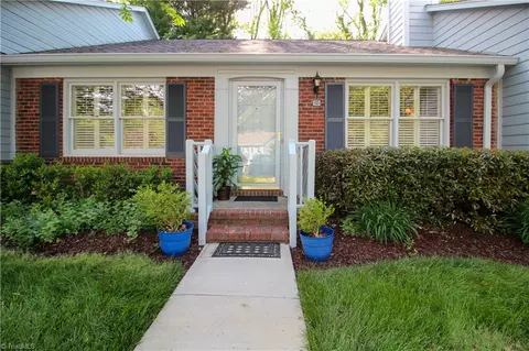21 Park Village Ln #E, Greensboro, NC 27455