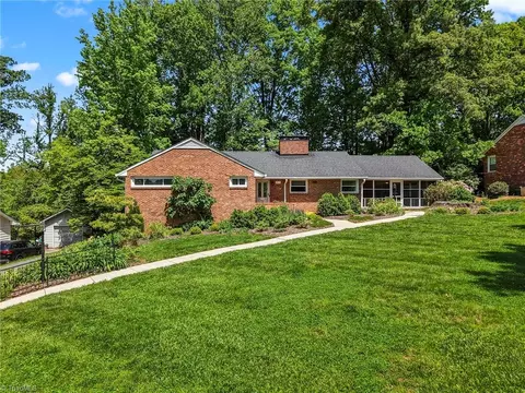 2873 Monticello Dr, Winston Salem, NC 27106