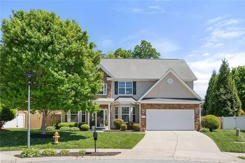 111 Hawick Ct, Kernersville, NC 27284