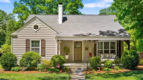 1001 Twyckenham Dr, Greensboro, NC 27408