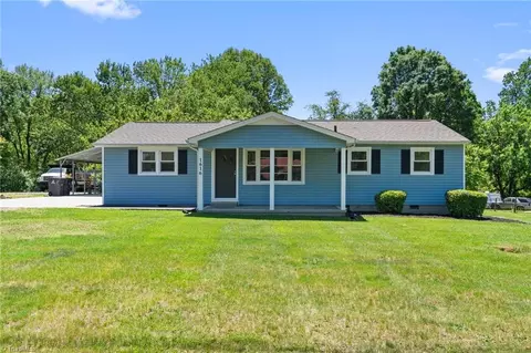 1616 Sanford Dr, Winston Salem, NC 27105