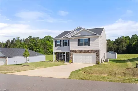 Exterior - 140 Nova Ln, King, NC 27021 photo 4 of 9