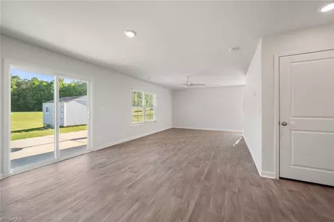 Living - 140 Nova Ln, King, NC 27021 photo 2 of 4