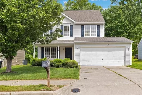 3587 Sydney Oaks Dr, Browns Summit, NC 27214