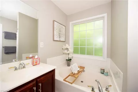 140 Savannah Ct, Advance, NC 27006 photo 18