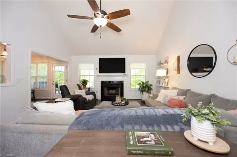 140 Savannah Ct, Advance, NC 27006 photo 6