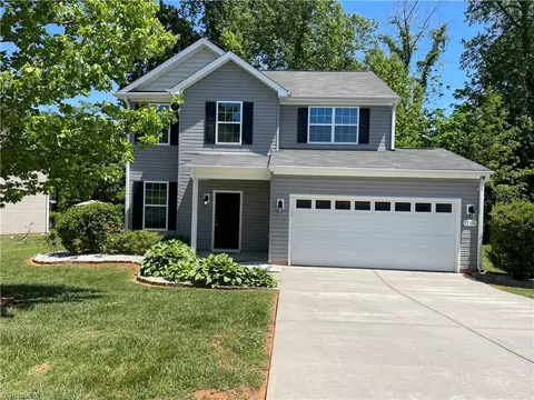 1208 Olympic Dr, Mebane, NC 27302