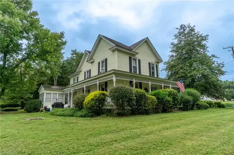 3775 Friendship Ledford Rd, Winston Salem, NC 27107