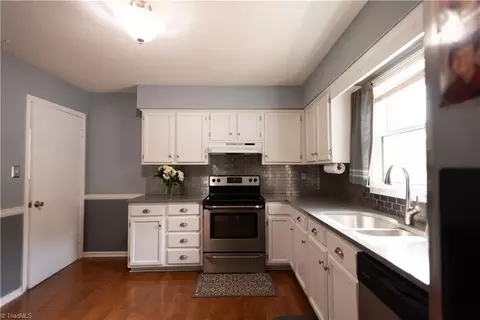 Kitchen - 3607 Stonehurst Pl, High Point, NC 27265 photo 2 of 2