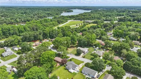 View/Area - 3607 Stonehurst Pl, High Point, NC 27265 photo 3 of 3
