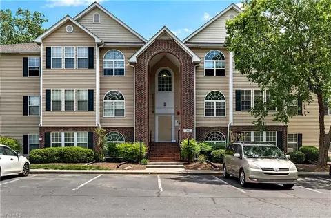 321 Ivy Glen Ct, Winston Salem, NC 27127