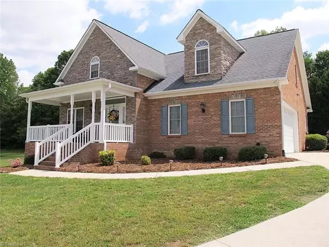108 Drake Ln, Lexington, NC 27295