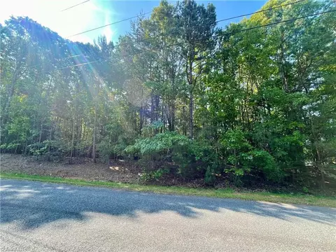 233 Early Miller Rd, Lexington, NC 27292