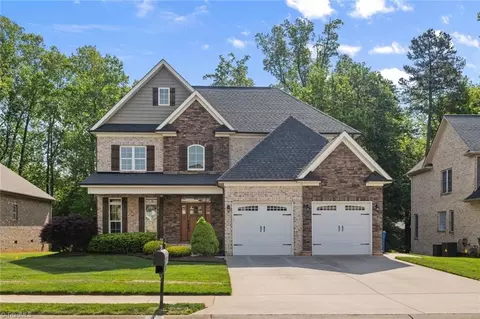 215 Fearrington Dr, Kernersville, NC 27284