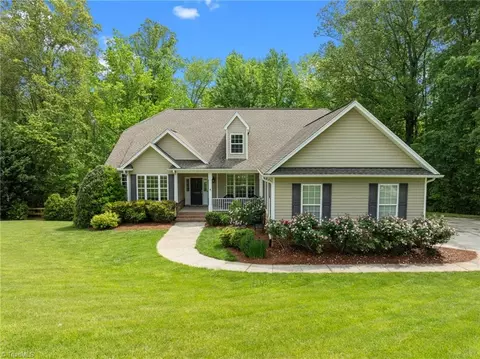7986 Fogleman Way, Oak Ridge, NC 27310