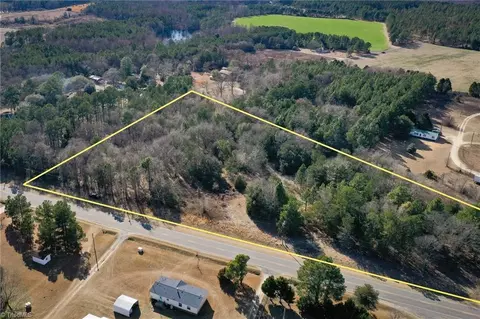 00 Us Highway 220 Alt, Candor, NC 27229