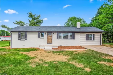 3612 Ridge St, Boonville, NC 27011