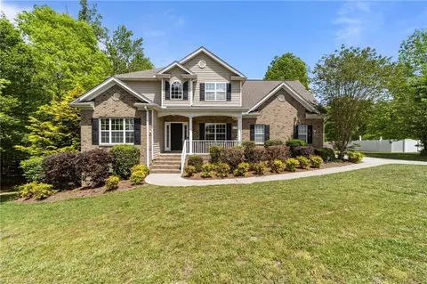 7782 Springdale Meadow Dr, Stokesdale, NC 27357