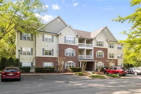 4712 Brighton Park Dr #3C, Winston Salem, NC 27103