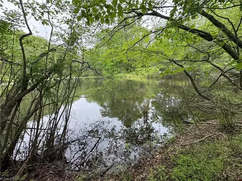 x Green Meadow Lane #5 AC N, Ararat, NC 27007