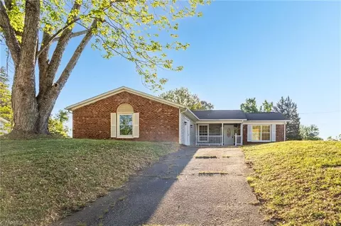 Exterior - 3227 Loftyview Dr, High Point, NC 27260 photo 1 of 8
