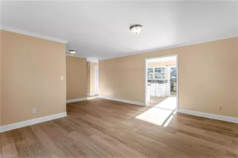 Living - 3227 Loftyview Dr, High Point, NC 27260 photo 3 of 10
