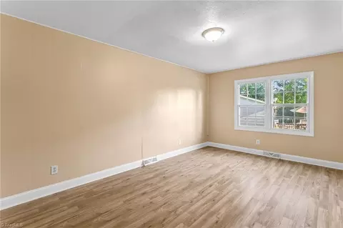 Living - 3227 Loftyview Dr, High Point, NC 27260 photo 10 of 10