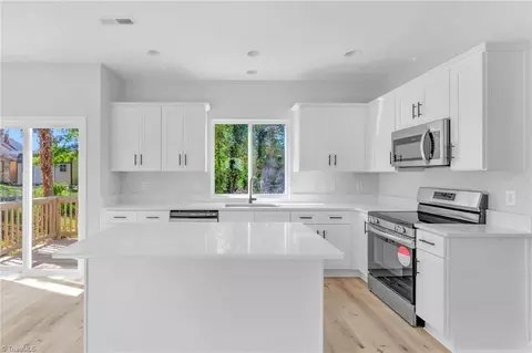 715 Idol St, High Point, NC 27262 photo 9