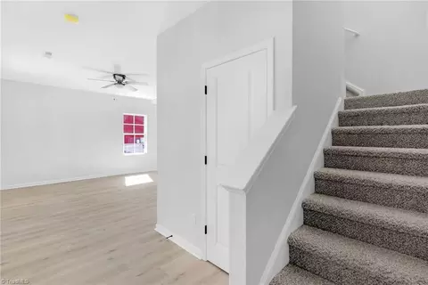 715 Idol St, High Point, NC 27262 photo 2