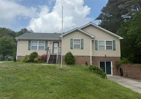 187 James Rd, Clemmons, NC 27012