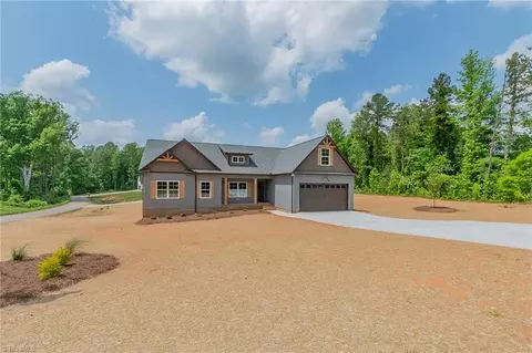 1633 Concrete Works Rd, Winston Salem, NC 27107