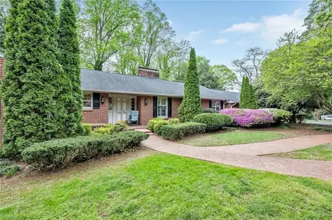 908 Kenleigh Cir, Winston Salem, NC 27106