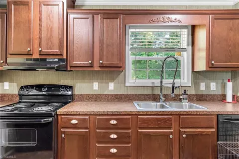 122 Kiser Rd, King, NC 27021 photo 11