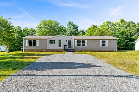 1220 Violet Ct, Burlington, NC 27217