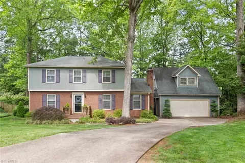 1224 Willowlake Ct, Winston Salem, NC 27106