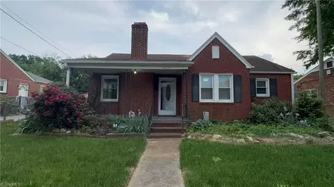 2110 Green Dr E, High Point, NC 27260