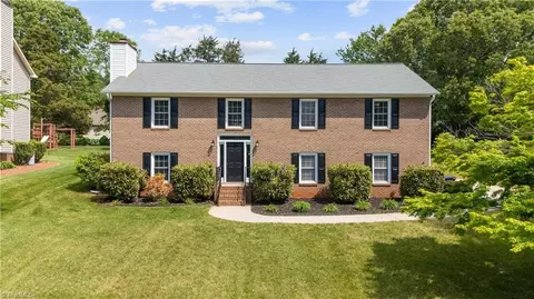 5175 Edgebaston Dr, Kernersville, NC 27284