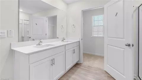 Entry Way - 4560 Red Oak Dr, Trinity, NC 27370 photo 7 of 8