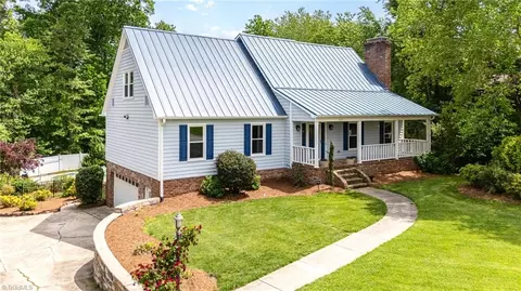 1509 Old Coach Rd, Kernersville, NC 27284