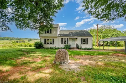 8544 Nc Highway 704, Madison, NC 27025