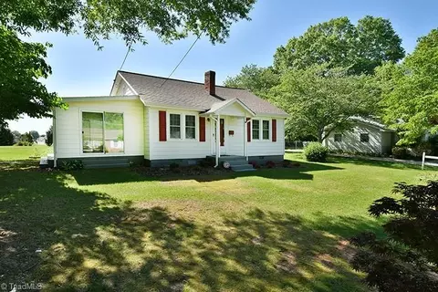 3362 Rosemont Ave, Winston Salem, NC 27127